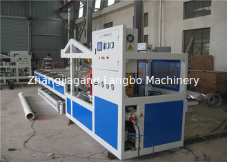 Da máquina automática de Socketing da tubulação do PVC aprovação a rendimento elevado do ISO resistente