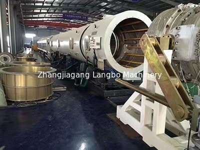 Nova máquina de extrusão de tubos de PVC de parafuso duplo