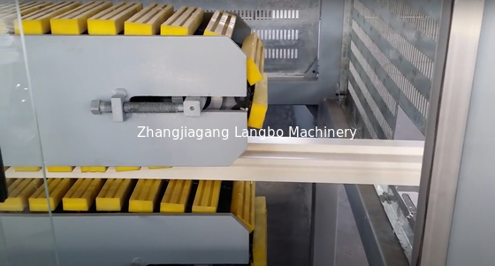 Melhorar o Processo de Produção 1180mm PVC Profil de Janela Máquina de Fabricação Duas Pistas