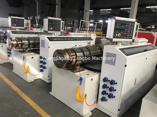 Linha de produção de tubos de PVC de controle PLC alta produção e produtividade