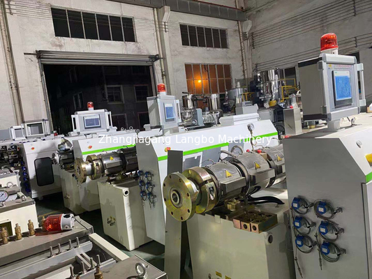 Linha de produção de tubos de PVC de controle PLC alta produção e produtividade