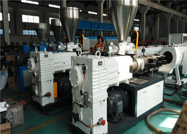 linha da extrusão da tubulação do PVC da capacidade 150KG/High com poeira/Chip Free Cutting System