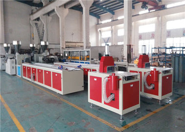 Máquina de extrusão de PVC de 350 kg/h de capacidade para linha de produção de perfis de plástico com aditivos de PVC de matéria-prima
