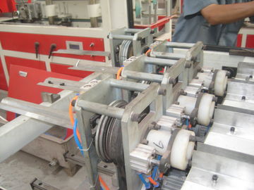 O PVC dos bens quatro conduz parafuso do dobro da capacidade 250KG/H/350KG/H de fabricação da máquina