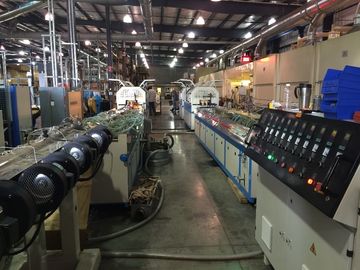 Máquina de extrusão de perfis de plástico industrial