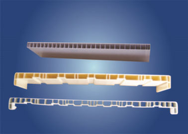 Máquina de extrusão de perfis de PVC de alta velocidade para painéis de tecto Placas de plástico