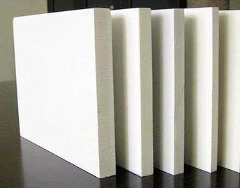 linha da extrusão da placa da espuma do PVC 380V para a indústria da decoração da arquitetura