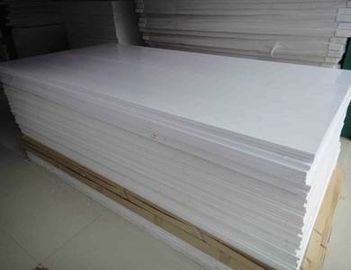 Compatibilidade com moldes de vários tamanhos PVC Profile Board Extruder PC Máquina de extrusão de folha oca