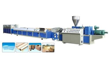 A linha alta 380V 3P 50HZ da extrusão do perfil da produção WPC entrou a aprovação do CE