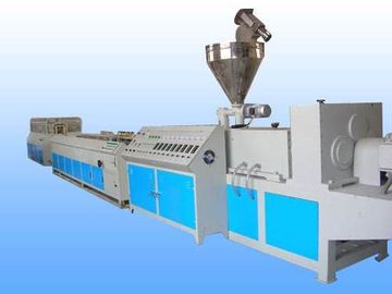 PP/PE WPC que faz a máquina, máquina da extrusão do perfil WPC da cerca do Decking