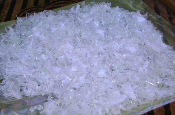 Linha de Reciclagem de PET com Capacidade de 300-5000kg/H, Tamanho de Flocos de 14mm e Tensão de 380V para Reciclagem de Garrafas PET