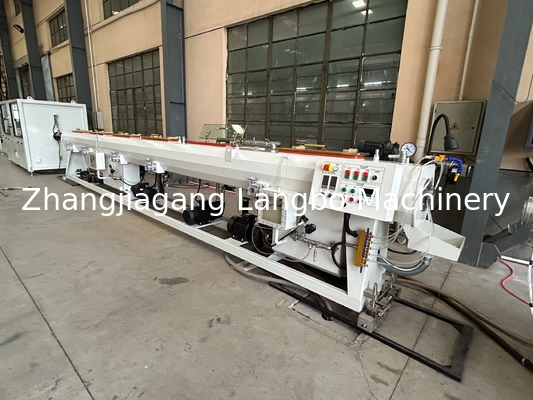 Máquina de fabricação de tubos de PVC de 20-630 mm
