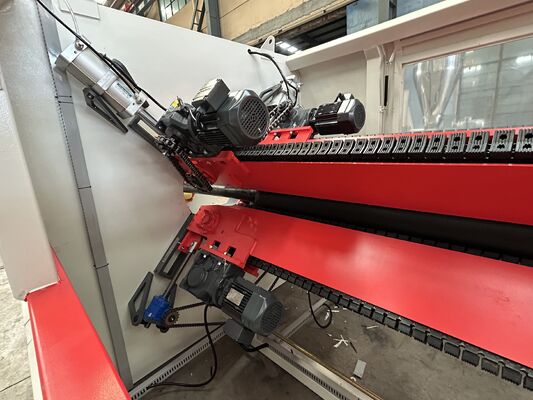 China 16-110 mm Máquina de fabricação de tubos de polietileno de alta densidade com motor  e PLC