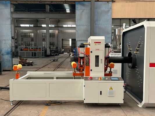 China 16-110 mm Máquina de fabricação de tubos de polietileno de alta densidade com motor  e PLC