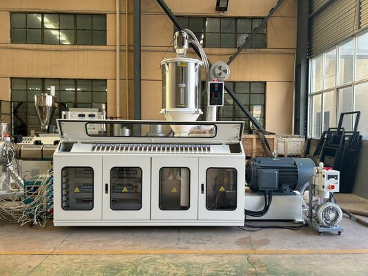 China 16-110 mm Máquina de fabricação de tubos de polietileno de alta densidade com motor  e PLC