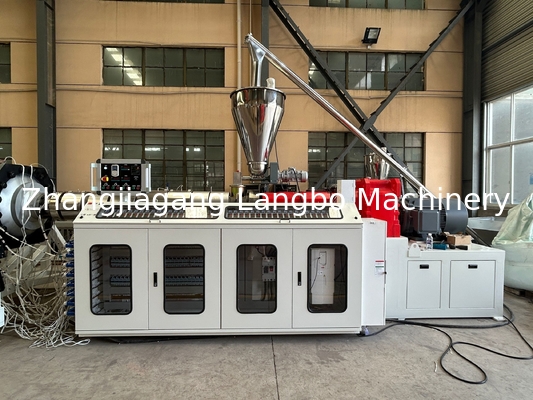 Máquina de tubulação de tubos de plástico de contato de SIEMENS / SCHNIDER Máquina de tomada de tubos de PVC Máquina de extrusão de tubos de linha de água Máquina de fabricação de tubos