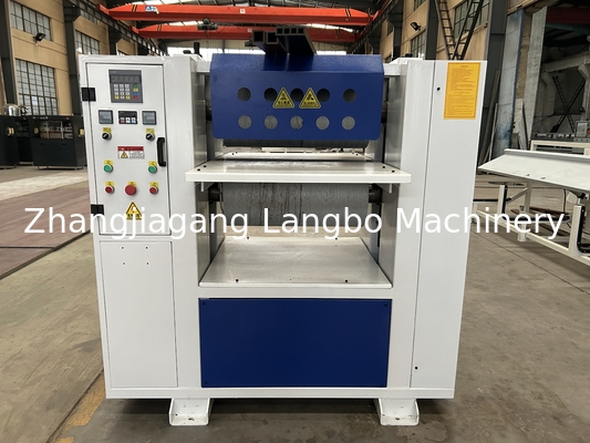 Máquina de fabricação de laminados compostos para portas de pavimentação de madeira / máquina de reboque