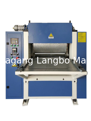 Máquina de fabricação de laminados compostos para portas de pavimentação de madeira / máquina de reboque