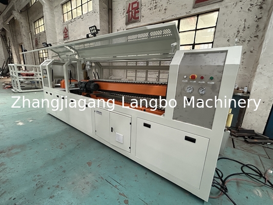 Máquina de fabricação de tronco de cabo de PVC com tamanho de perfil de 1180 mm e mesa de calibração de 8 m