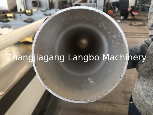 Máquina de aclamação de tubos de UPVC de forma retangular