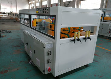 Linha automática completa da extrusão da tubulação do PVC, máquina 80KW 250KG da produção da tubulação