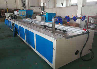 Linha de produção de equipamentos de perfil de painéis de tecto de PVC de largura de 150-250 mm