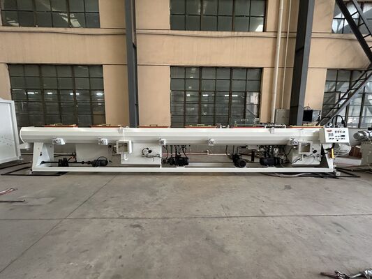 Máquina de extrusão de tubos de tubo de jardim de conduto de PE com motor