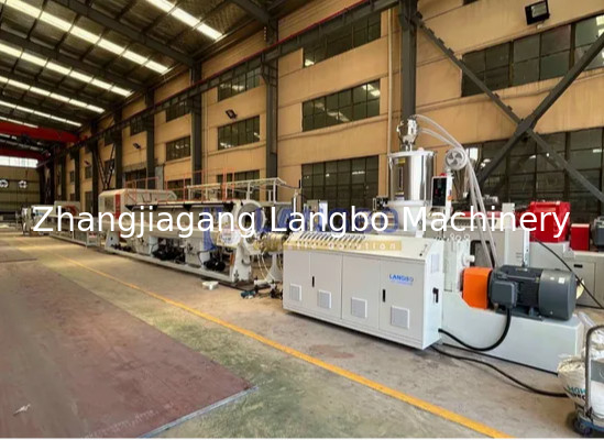 Linha de extrusão de tubos de plástico de várias camadas Linha de produção de tubos de alta velocidade de HDPE PE