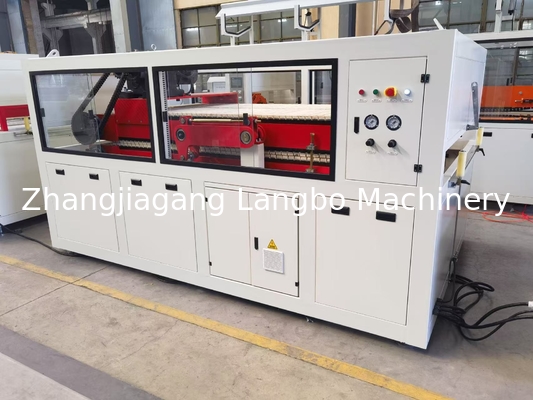 UPVC/PVC/WPC/PS de plástico Tecto/Panela de parede/Fenda/Plataforma de portas de janelas/Esferas de canto/Palavras/Roller Shutter/Cable Trunking Profile Making Extruder Machine