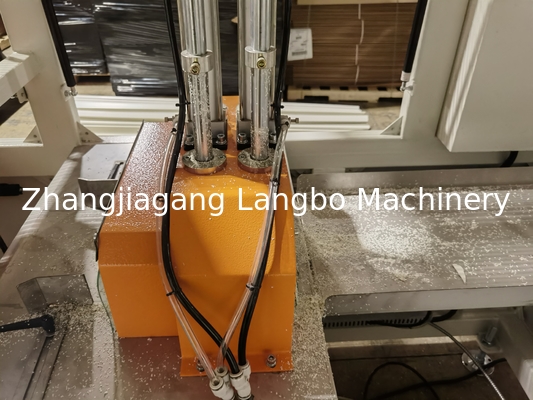Equipamento de fabricação de troncos de PVC Máquina de extrusão de troncos de plástico