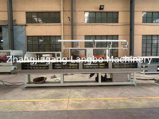 12-63mm PPR Single Screw PipPlastic Single Screw Extruder Duplo Três Triple a + Ba camada PPR Irrigação Abastecimento de água Energia Gas Plumb Hose Tubos de extrusão de produção Máquina de extrusão de linha