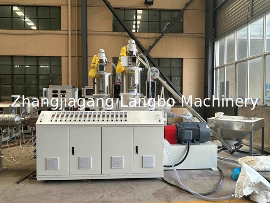 12-63mm PPR Single Screw PipPlastic Single Screw Extruder Duplo Três Triple a + Ba camada PPR Irrigação Abastecimento de água Energia Gas Plumb Hose Tubos de extrusão de produção Máquina de extrusão de linha