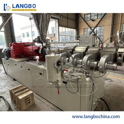 Linha de produção de tubos de PVC de controle PLC alta produção e produtividade