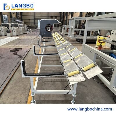 Linha subterrânea de extrusão de tubos de PVC de parafusos duplos / linha de produção