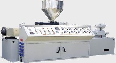 Linha da extrusão da tubulação do PVC de Ø20-50mm, 250kg/tubulação plástica de H que faz a máquina totalmente automático