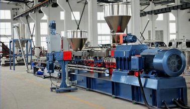 Máquina da extrusora de parafuso do dobro do Hdpe do LDPE, tubulação ondulada do PE do PVC que faz a máquina