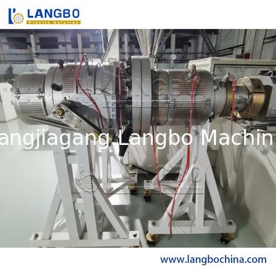 Extrusora de tubulações de PVC: Equipamento de produção de tubos de plástico para drenagem municipal