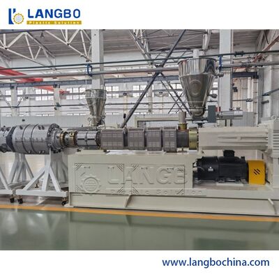 linha da extrusão da tubulação do PVC da capacidade 150KG/High com poeira/Chip Free Cutting System