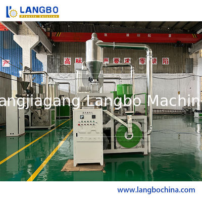 Reciclagem de plástico de PVC Pulverizer Grinder Machine para painéis de tubos Perfil