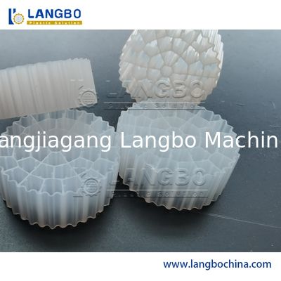 Máquina Extrusora para Fabricação de Mídia Filtrante Biológica MBBR de HDPE