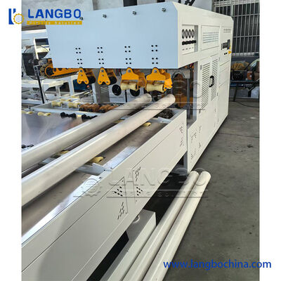 Soquete plástico 800kg/H da tubulação da máquina automática de Belling da tubulação do PVC