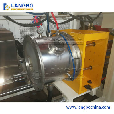 Pequena máquina de laminação de tubos de PVC para 16-50 mm com controle de tela sensível ao toque e extrusora de parafuso único