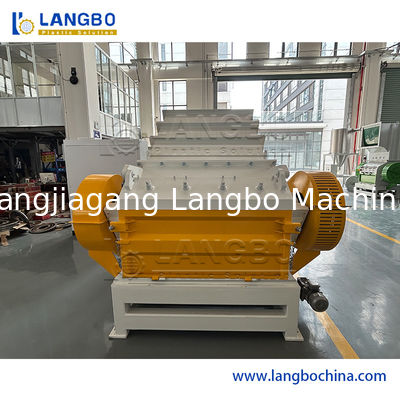 Máquina de trituração de garrafas de plástico Máquina de trituração de tubos de PVC