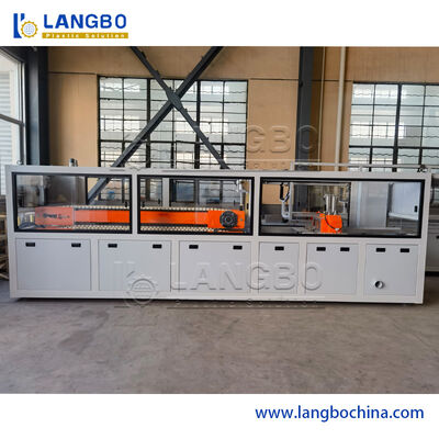 linha da extrusão do perfil do PVC de 300mm com a extrusora de parafuso dobro cônica