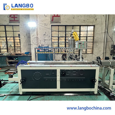 Extrusora de perfis de PVC de potência de motor de 55 kW para extrusão de perfis suave e precisa