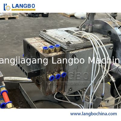 Plástico UPVC PVC teto canalização cabo tronco Janela Porta Quadro Painel de parede Quadro de canto oco WPC Decking Profile Produção de extrusão máquina de fabricação