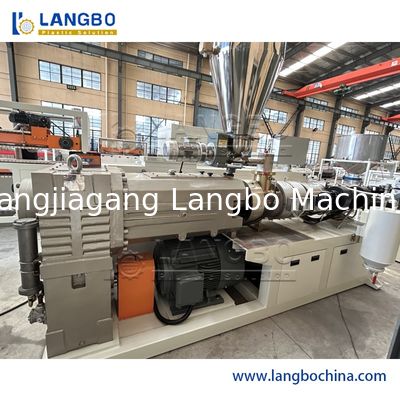 Plástico UPVC PVC teto canalização cabo tronco Janela Porta Quadro Painel de parede Quadro de canto oco WPC Decking Profile Produção de extrusão máquina de fabricação