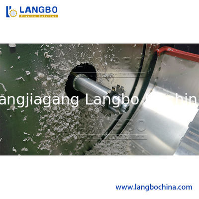 Máquina de rosca de tubos de PVC com controlo CNC/PLC para tubos de 16-160 mm e centragem automática