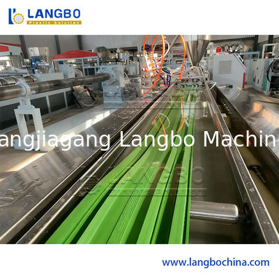 Máquina de Extrusão de Perfis de Juntas de Dilatação UPVC Rápida e Eficiente