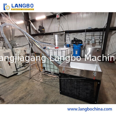 55/110 Linha de extrusão de perfis de PVC de extrusão cônica de parafusos de cabos de 1180 mm com potência de motor de 22 kW